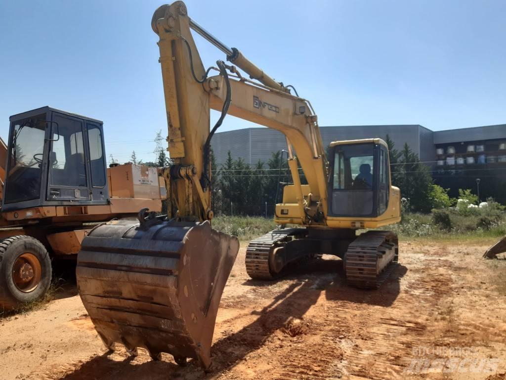 Komatsu PC200EN-6K Pásová rýpadla