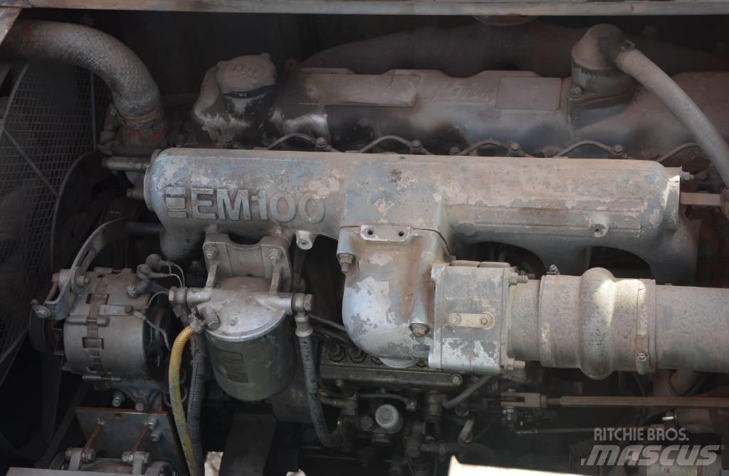 Hitachi KH 125-3 Pásové jeřáby