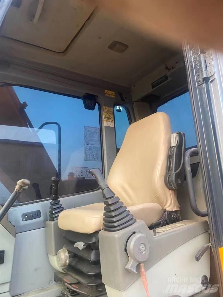 Hyundai R110VS Pásová rýpadla