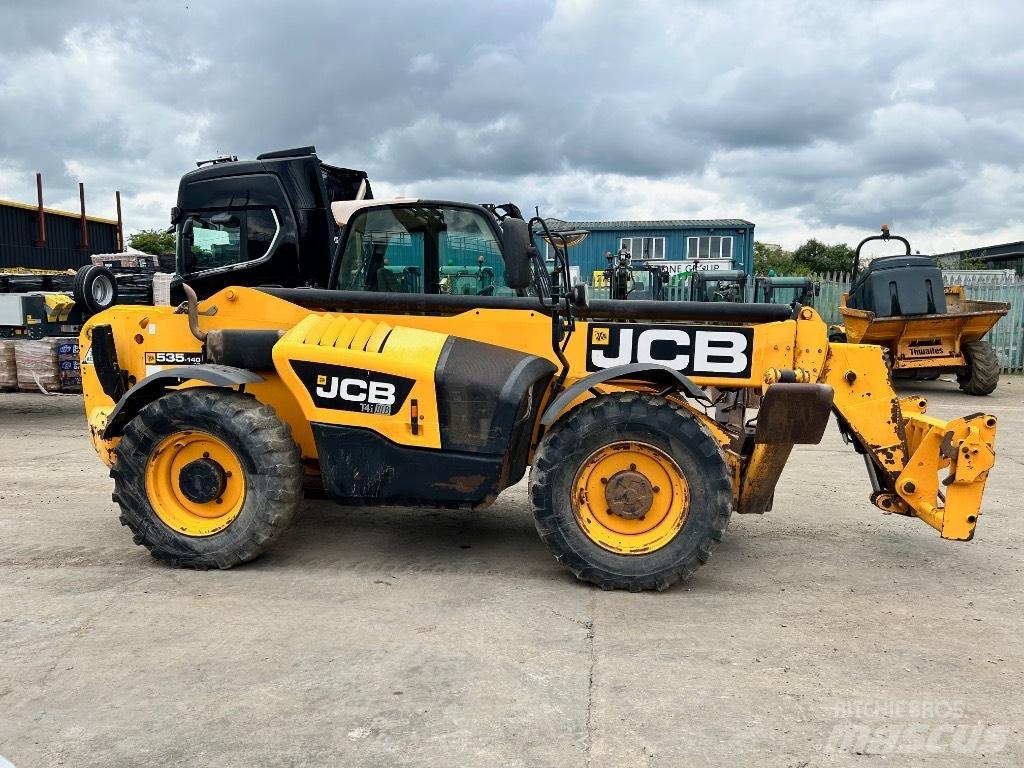 JCB 535-140 Teleskopické manipulátory