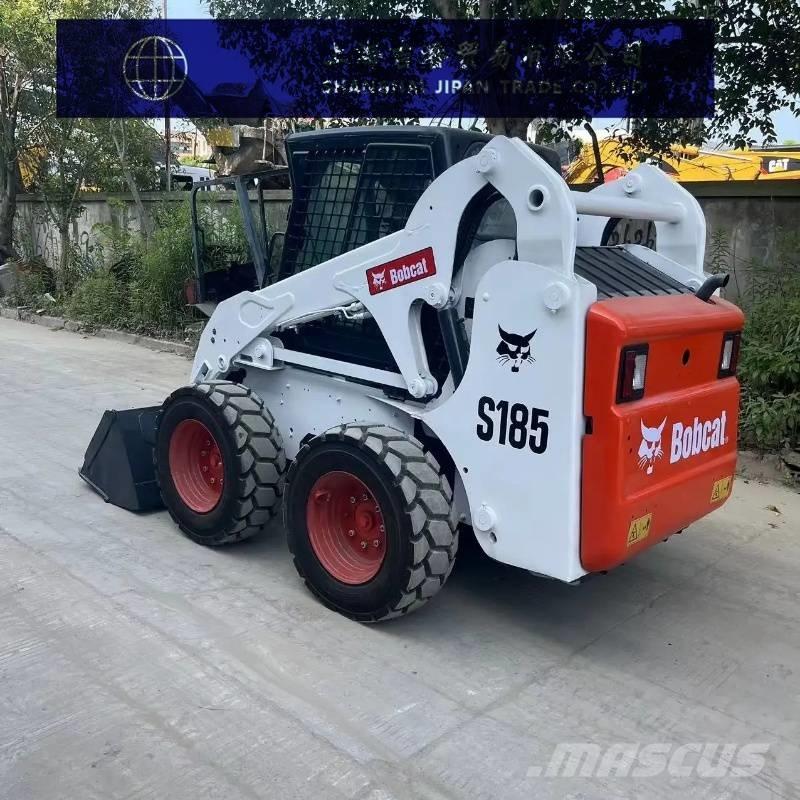 Bobcat S 185 Smykem řízené nakladače
