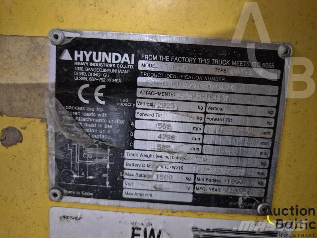 Hyundai 30B-9 Akumulátorové vozíky