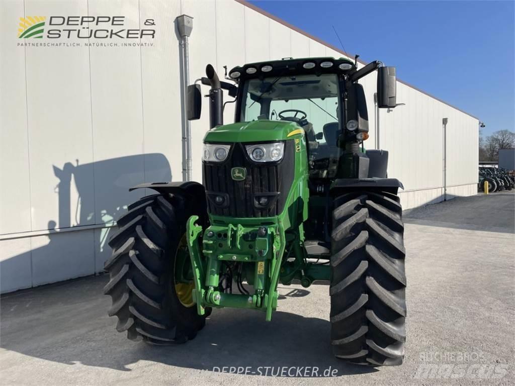 John Deere 6250R Traktory