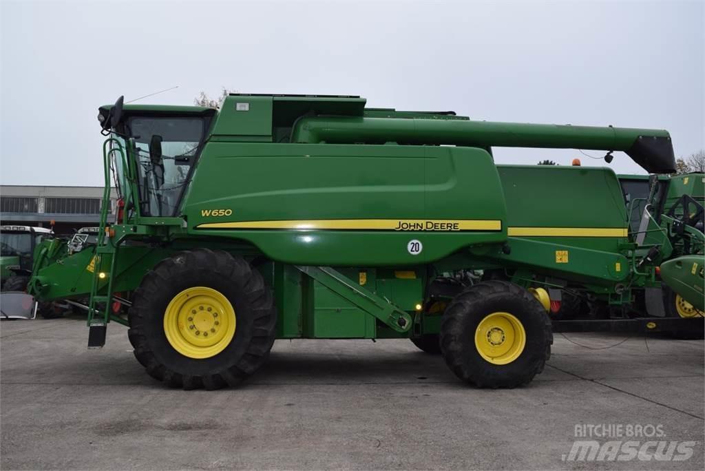 John Deere W 650 Sklízecí mlátičky
