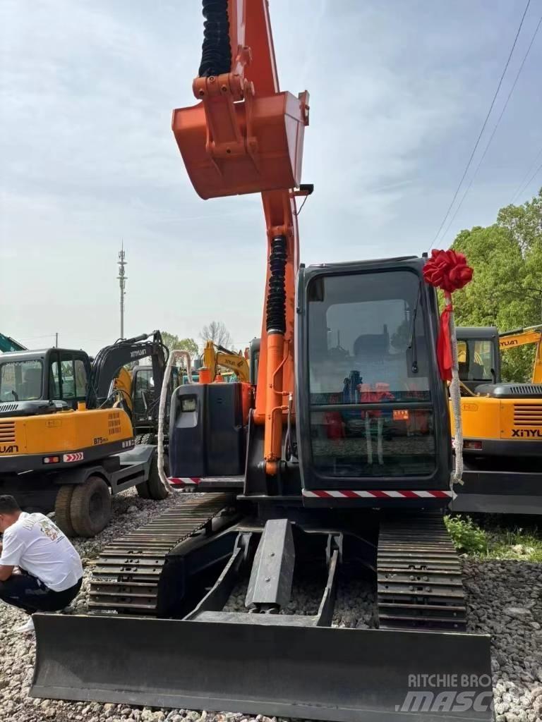 Hitachi ZX 70 Pásová rýpadla