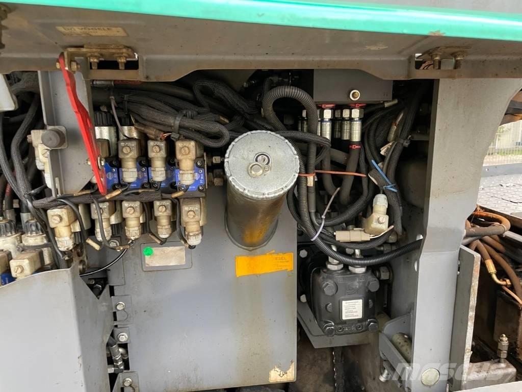 Vögele SUPER 1300-3I Finišery