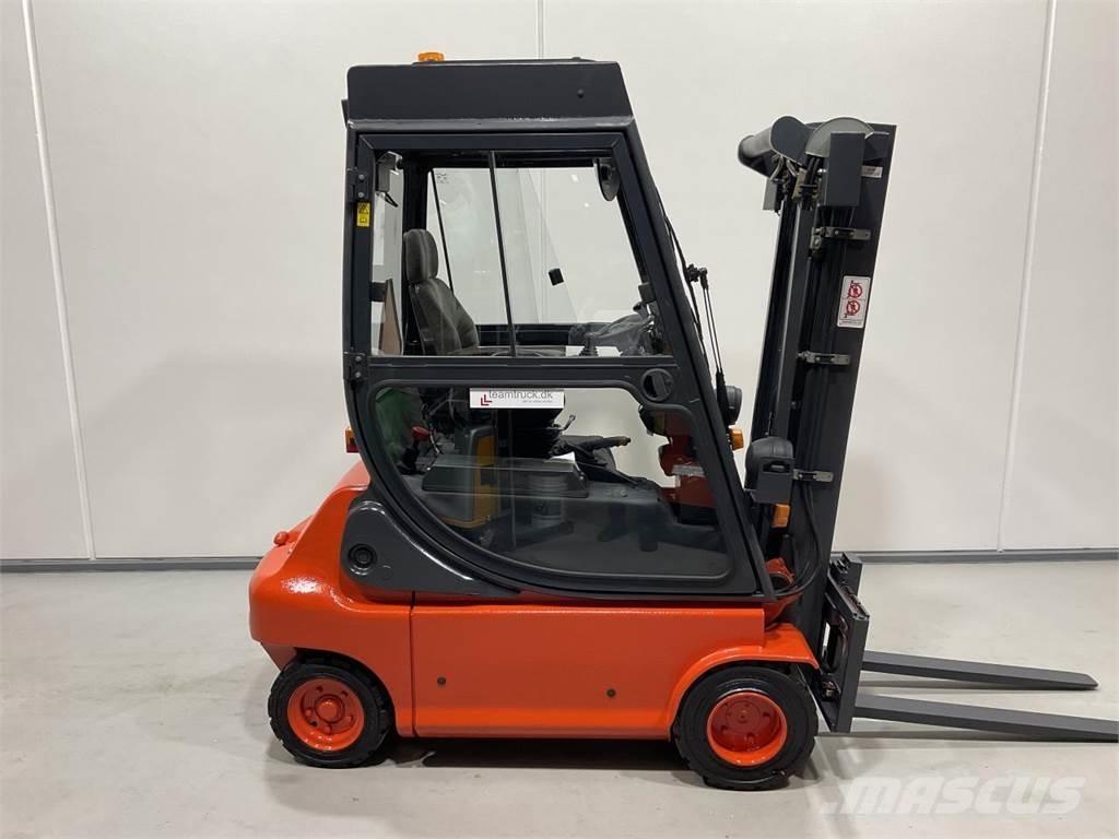 Linde E20P-02 Akumulátorové vozíky