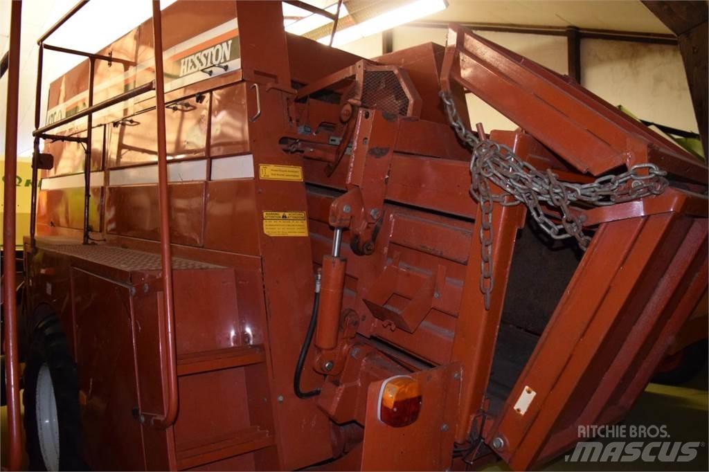 Fiat Hesston 4700 Lis na hranaté balíky