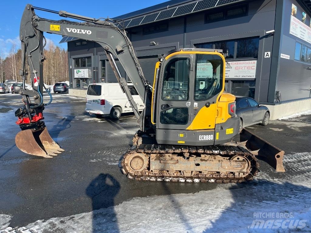 Volvo ECR 88 D Midi rýpadla 7t - 12t