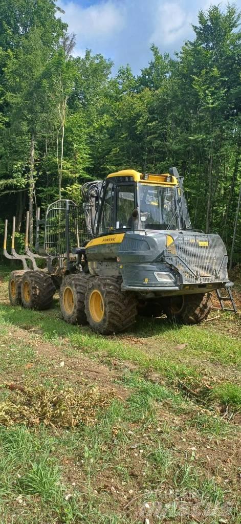 Ponsse Wisent 8W Vyvážecí traktory