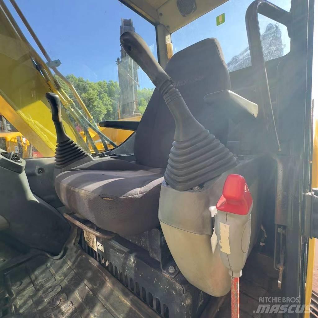 Komatsu PC 70 Pásová rýpadla