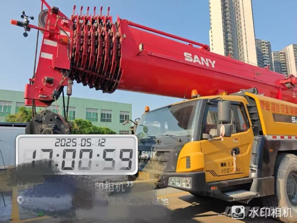 Sany SAC2000C8 Univerzální terénní jeřáby