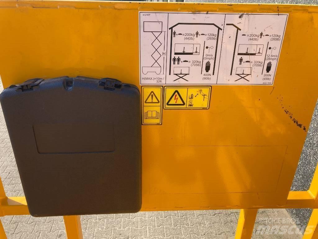 JCB S 3246 E Nůžková zvedací plošina