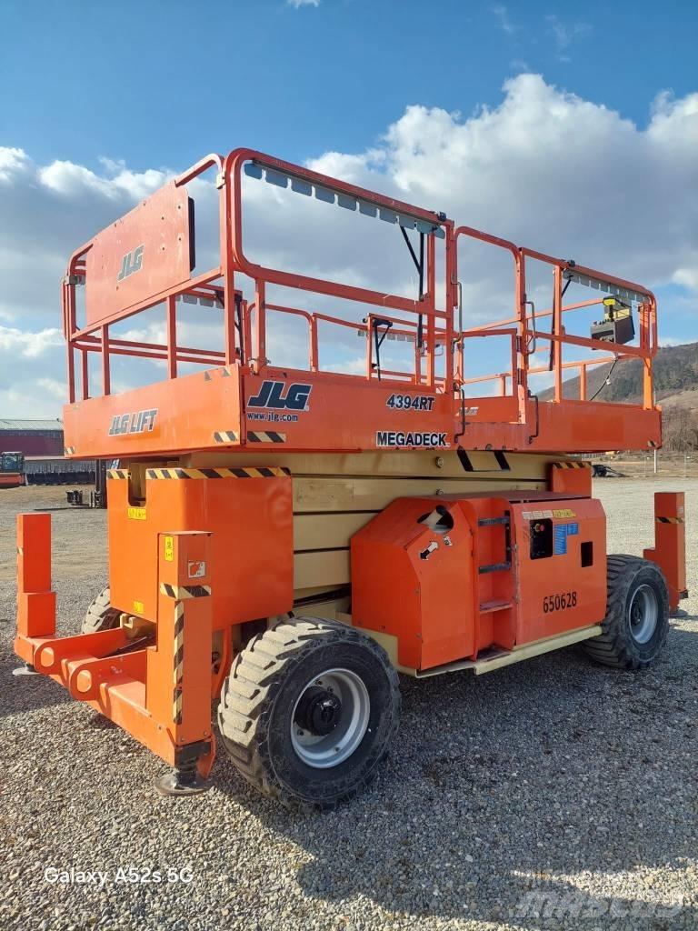 JLG 4394 RT Nůžková zvedací plošina
