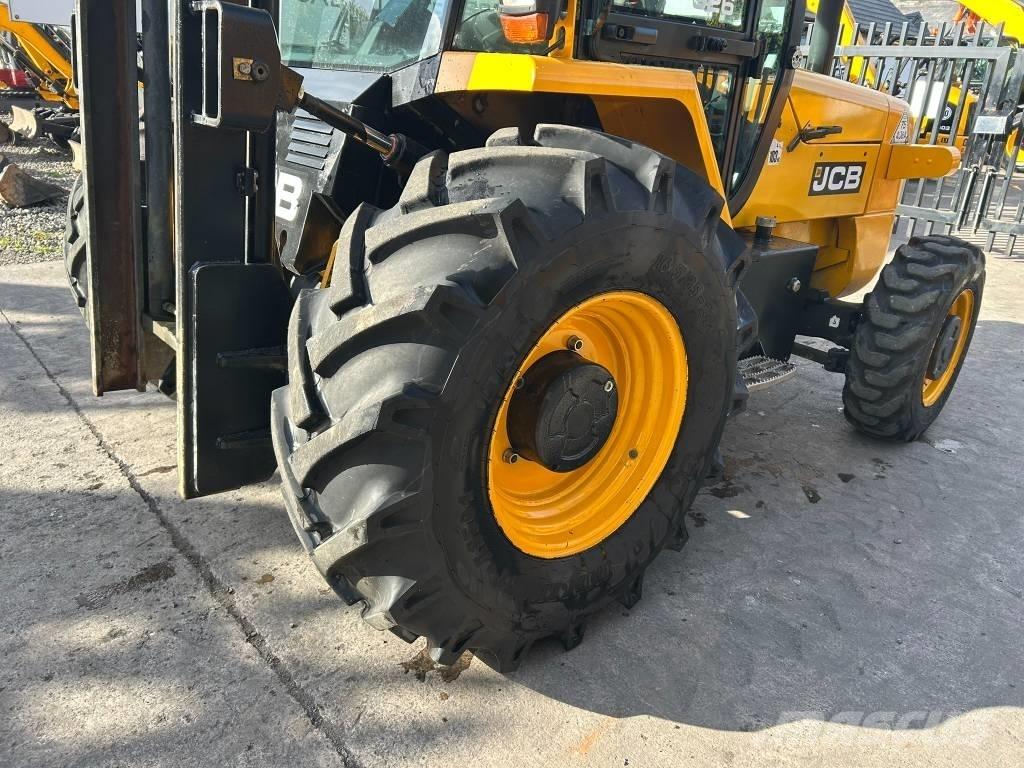 JCB 926 Terénní vysokozdvižné vozíky