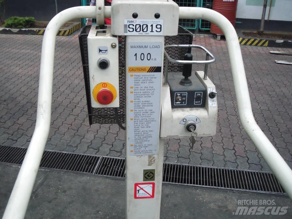Aichi SX015      V-1650 Vertikální sloupové výtahy