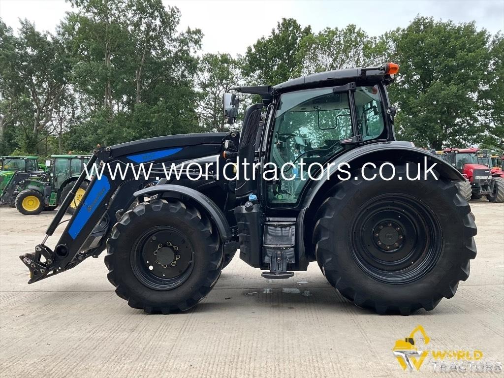 Valtra N 174 Traktory