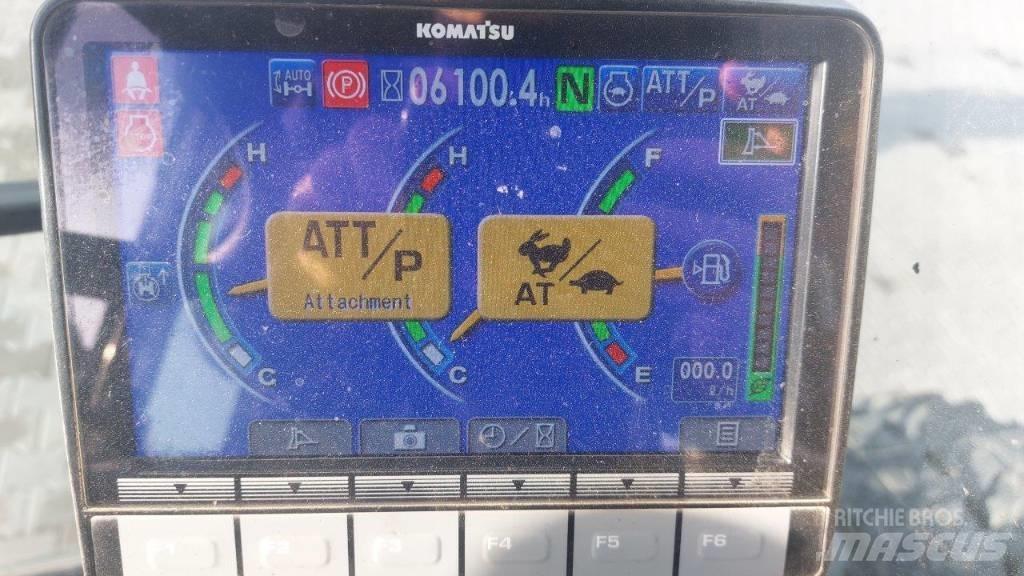 Komatsu PW 148-10 Kolová rýpadla