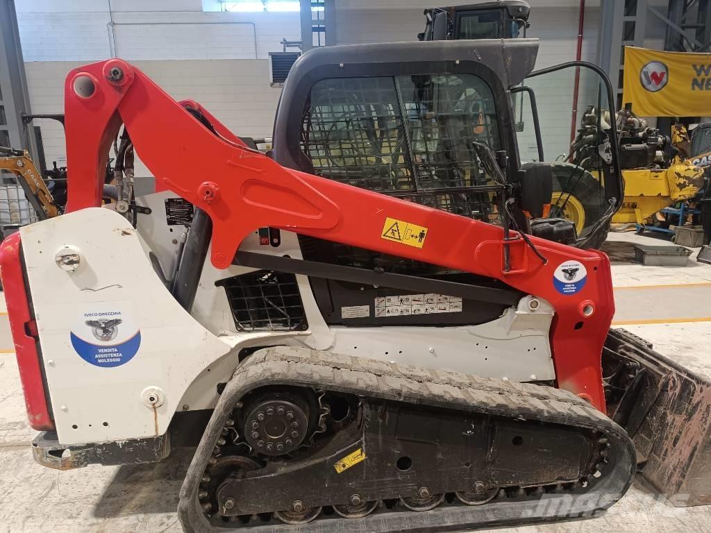 Bobcat T 590 Smykem řízené nakladače