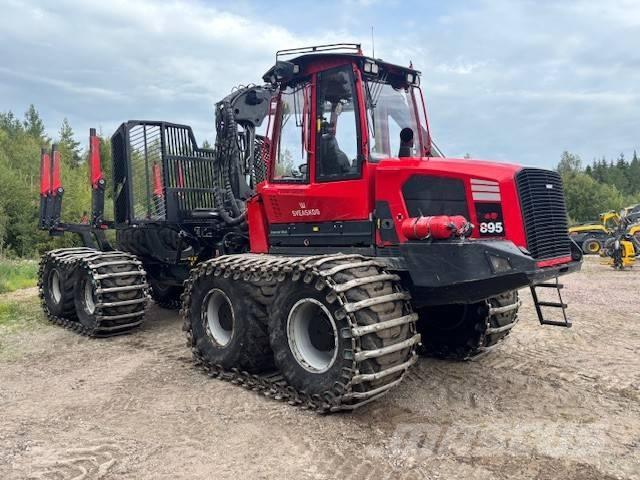 Komatsu 895 Vyvážecí traktory