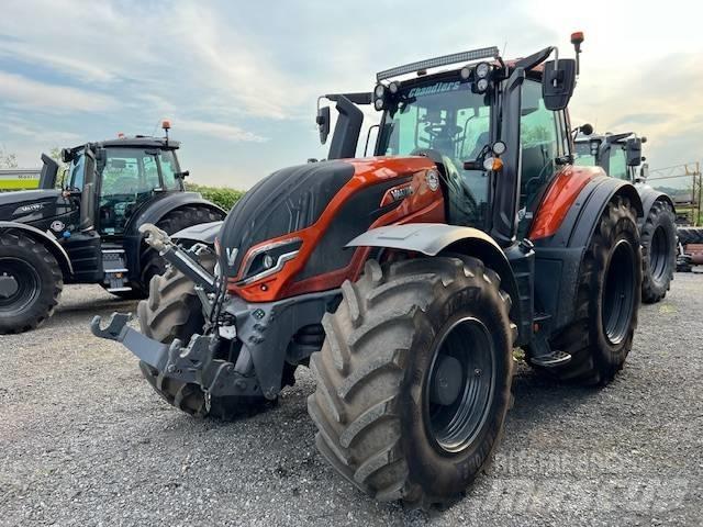 Valtra T 175 V Traktory