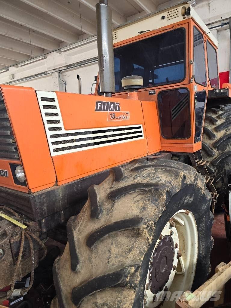 Fiat-Hitachi 1880 DT Traktory