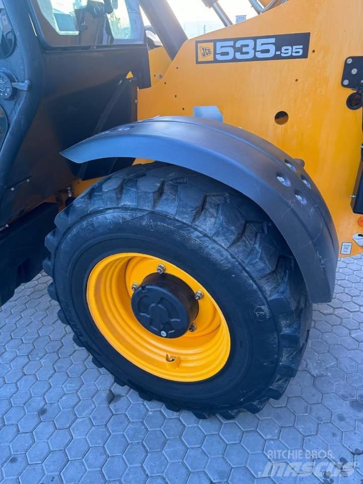 JCB 535-95 Teleskopické manipulátory