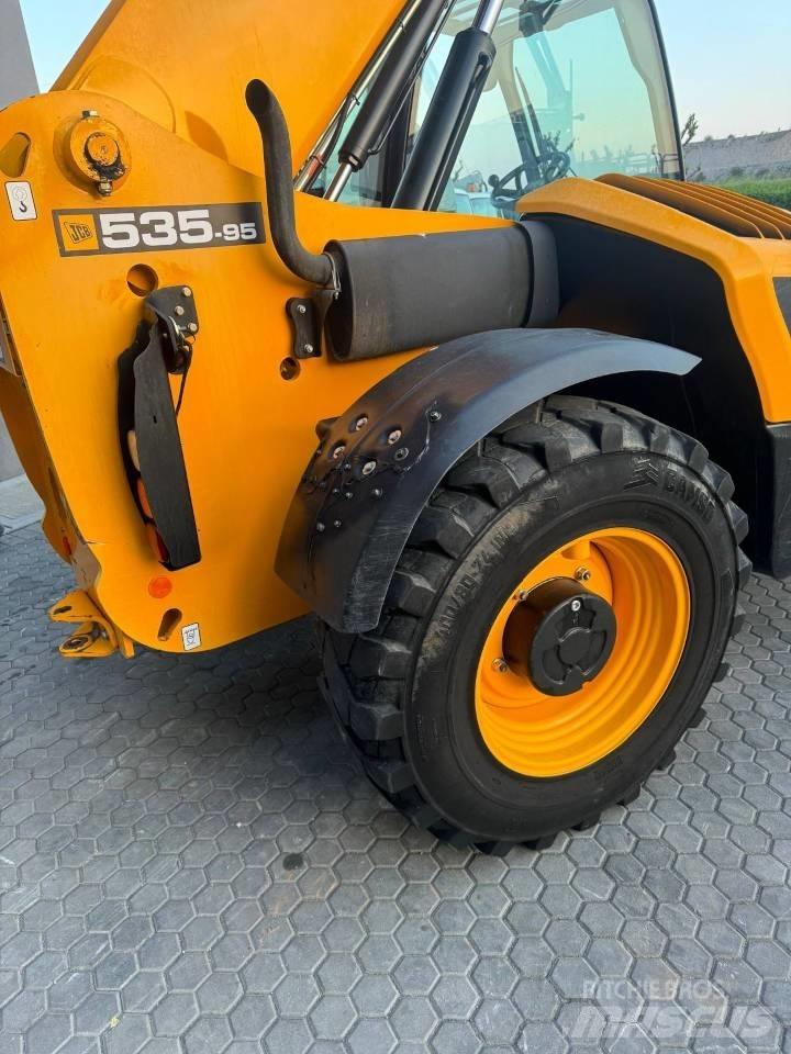 JCB 535-95 Teleskopické manipulátory
