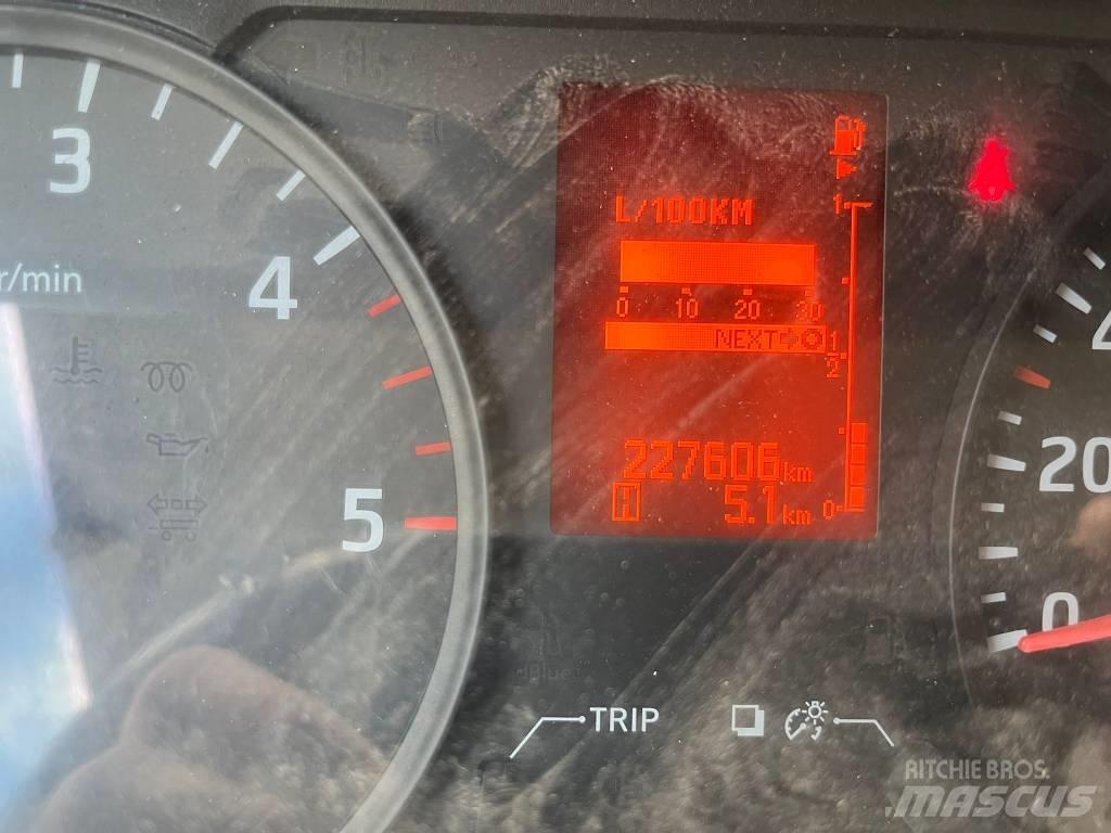 Nissan Cabstar E Kombinované/Čerpací cisterny