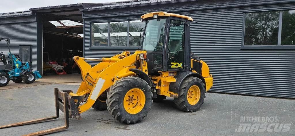 JCB ZX 409 Kolové nakladače