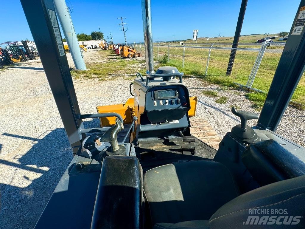 DEERE 450J Pásové dozery
