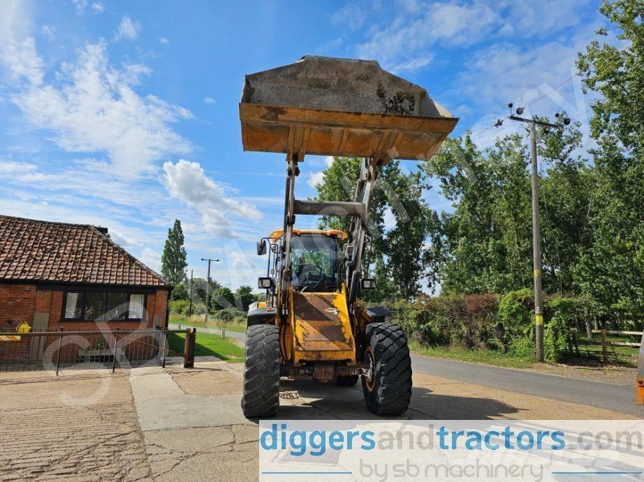 JCB 426 Kolové nakladače