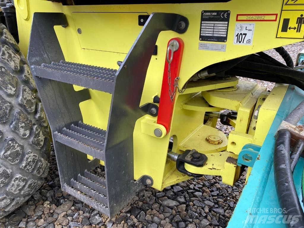 Ammann ASC 110 Tahačové válce