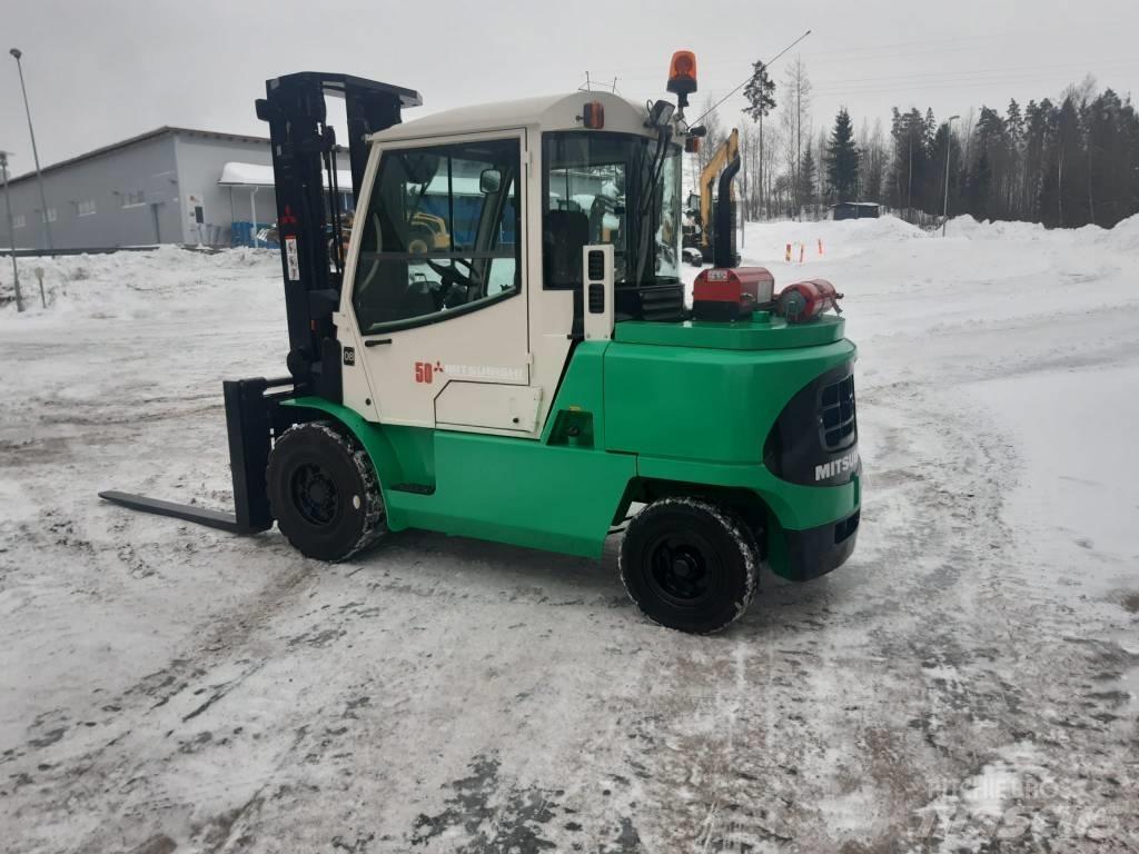 Mitsubishi FD50K Dieselové vozíky
