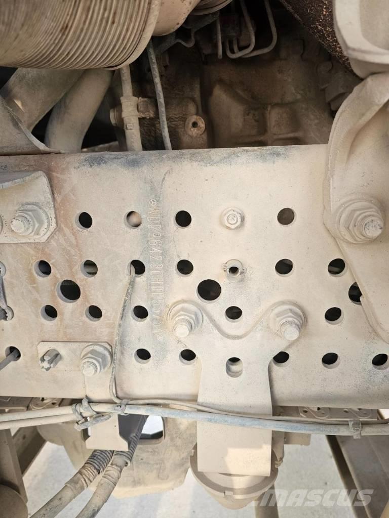 Mercedes-Benz 3951 Vyklápěcí dempry