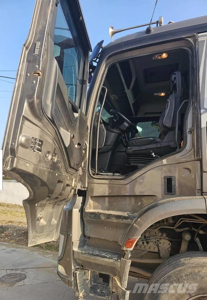 Mercedes-Benz 3951 Vyklápěcí dempry