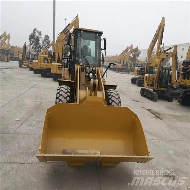 CAT 950G Kolové nakladače