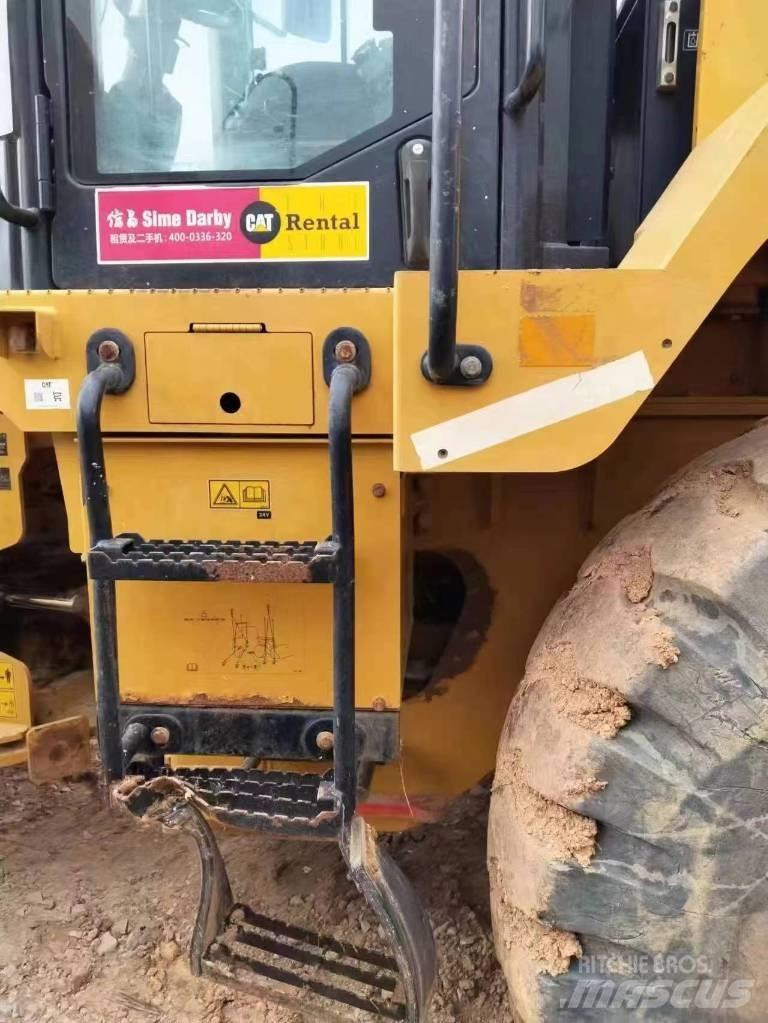 CAT 950GC Kolové nakladače