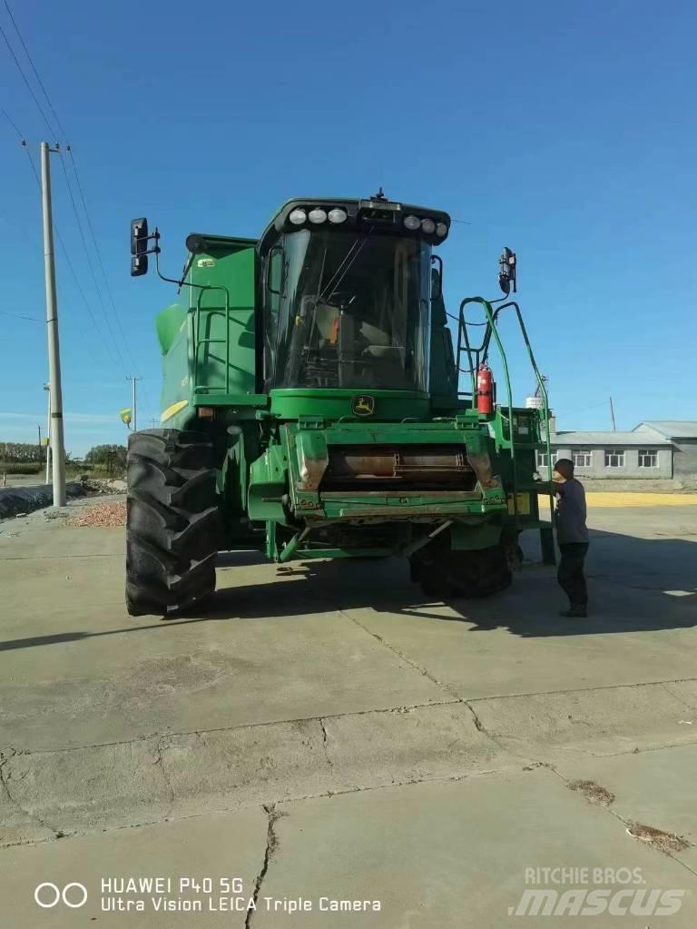 John Deere 9770 STS Sklízecí mlátičky