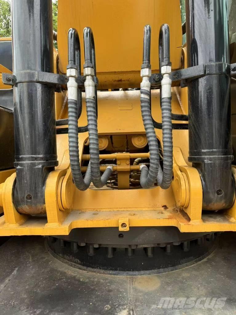 CAT 325 D L Pásová rýpadla