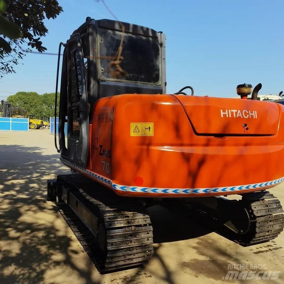 Hitachi ZX70 Pásová rýpadla
