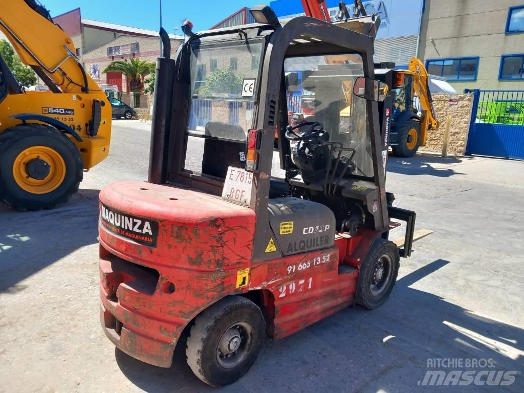 Manitou CD 25 P Dieselové vozíky