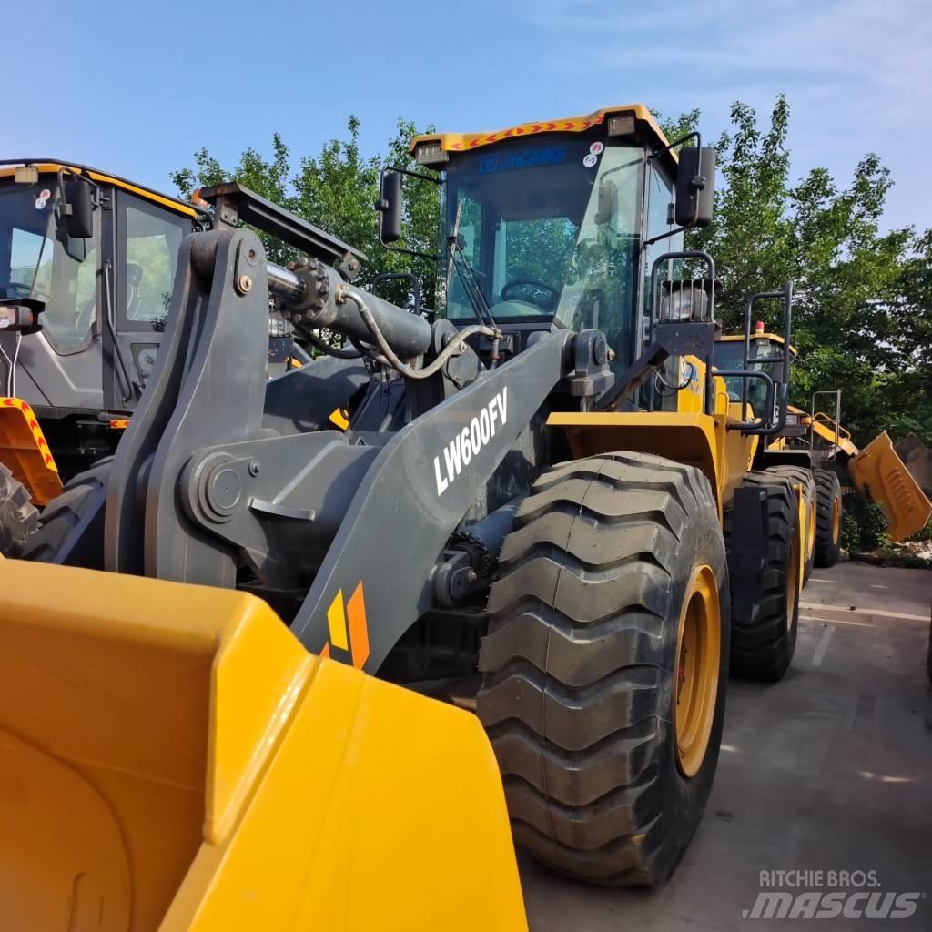 XCMG LW 600 FV Kolové nakladače