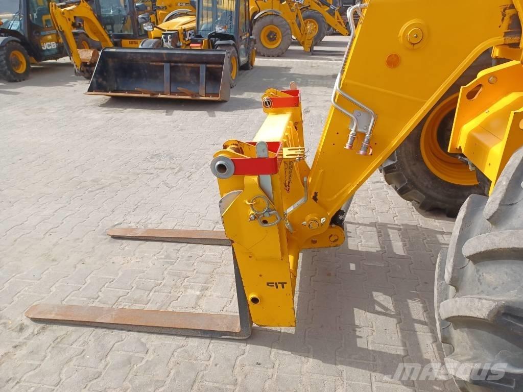 JCB 535-95 Teleskopické manipulátory
