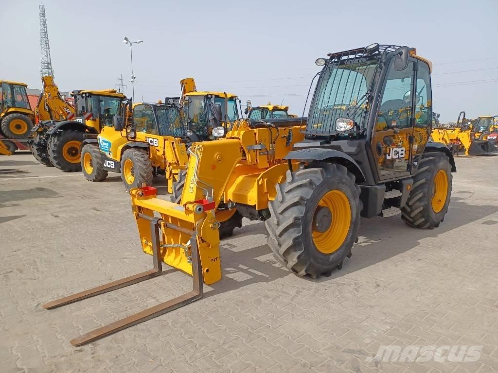JCB 535-95 Teleskopické manipulátory