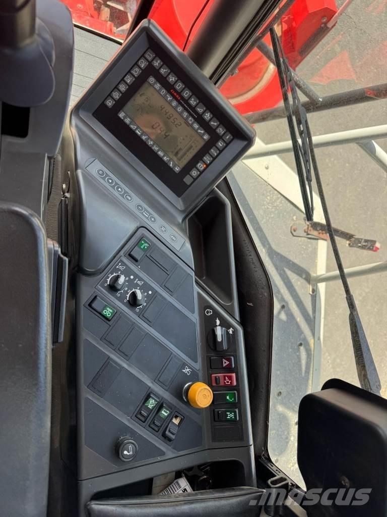 CLAAS JAGUAR 830 Sklízecí řezačka