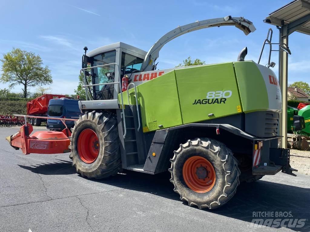 CLAAS JAGUAR 830 Sklízecí řezačka
