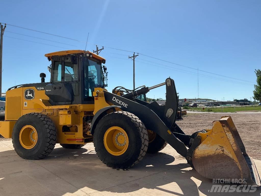 John Deere 624L Kolové nakladače