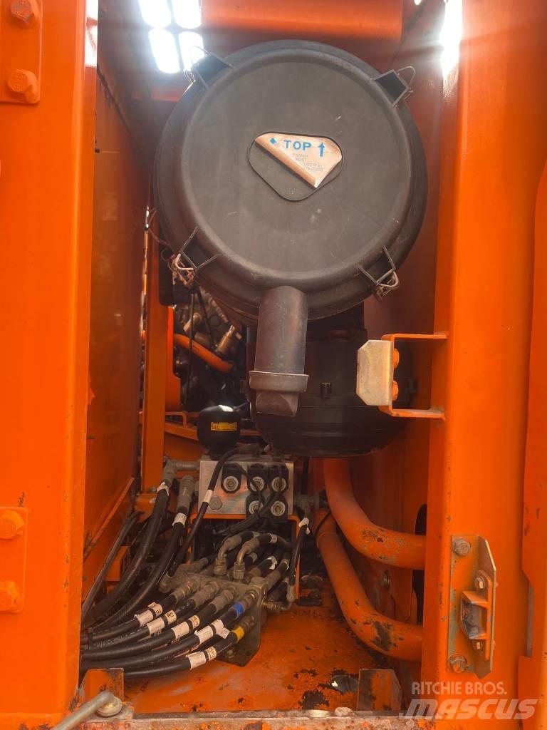 Doosan DX 180 LC Pásová rýpadla