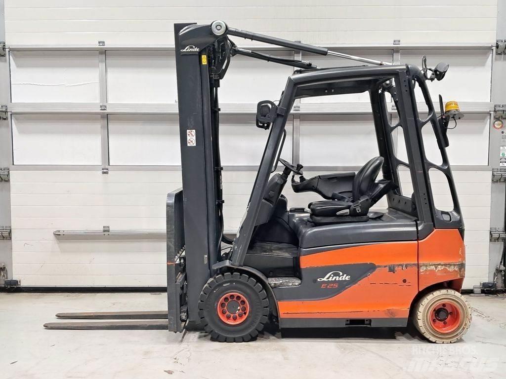 Linde E25-01 Akumulátorové vozíky